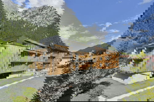Foto 18 - Nice Apartment in Klosterle am Arlberg With Garden