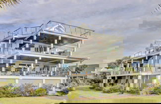 Foto 1 - 7 Beachwood East by Avantstay Steps to the Beach Ocean Views, Hot Tub, 7bdr