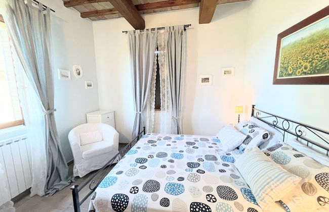 Detached Villa - Sleeps 10 - Pool - Pergola - Playground for Children - Wifi - Foto 18