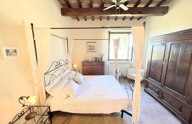 Detached Villa - Sleeps 10 - Pool - Pergola - Playground for Children - Wifi - Foto 16