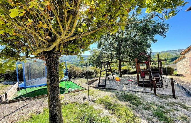 Detached Villa - Sleeps 10 - Pool - Pergola - Playground for Children - Wifi - Foto 61