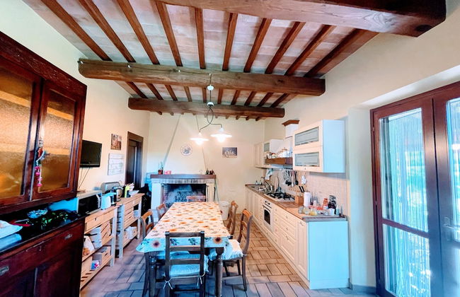 Detached Villa - Sleeps 10 - Pool - Pergola - Playground for Children - Wifi - Foto 19