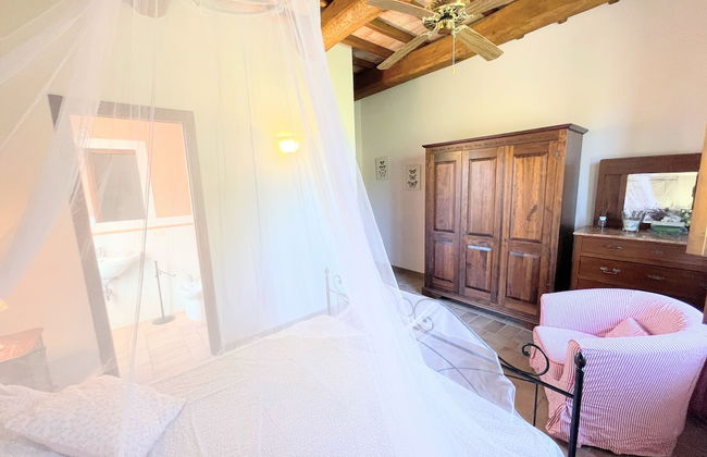 Detached Villa - Sleeps 10 - Pool - Pergola - Playground for Children - Wifi - Foto 13