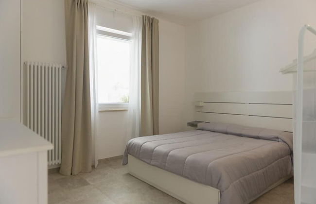 Villa Near Cisternino With Pool and Orchard - Foto 5