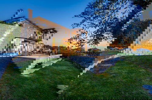 Foto 1 - Comfortable Villa With Central Heating