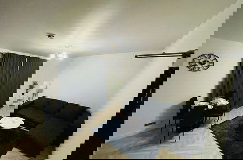 Foto 6 - Oxford Charm Apartment-comfort in Prime Location