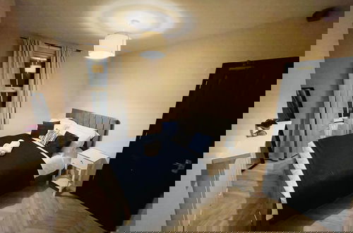 Foto 2 - Oxford Charm Apartment-comfort in Prime Location