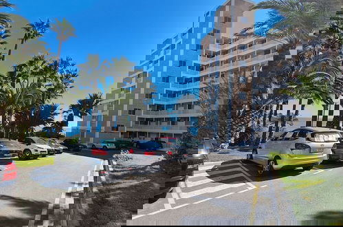 Foto 14 - Luxurious 1st Line Top-floor Apartment With Direct Sea Access