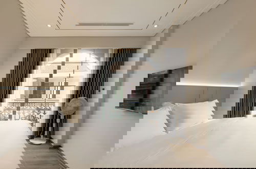 Photo 4 - Otis Apartment