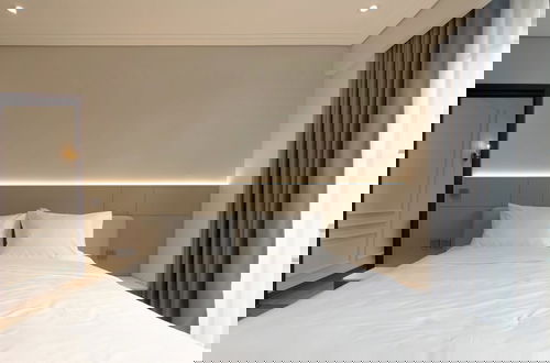 Photo 2 - Otis Apartment