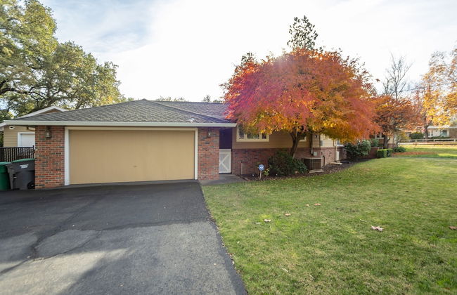 Wildflower by Avantstay Gorgeous Wine Country Home w Pool Bocce Ball Court Huge Yard - Foto 35