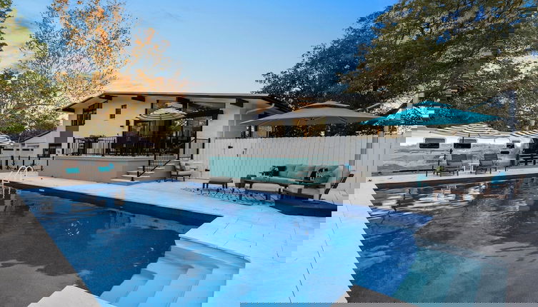 Foto 1 - 30A Florida Flashback by Avantstay Private Pool Golf Cart 3 Blocks to Beach