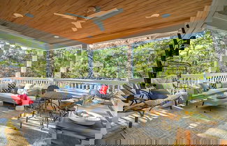 Photo 3 - Amour La Mer by Avantstay Rooftop Patio Pool Access Walk to Beach