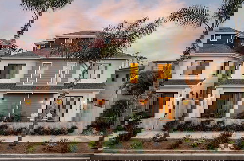 Foto 1 - Pacific Villa by Avantstay Steps From Beach Luxurious Modern Indoor-outdoor Living