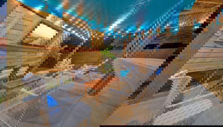 Foto 1 - Blutopia by Avantstay Outdoor Lounge w Bar