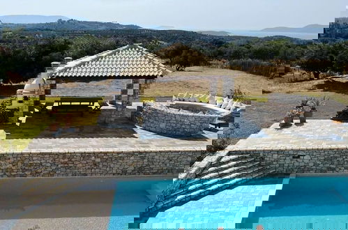 Foto 22 - Kbel sea View Villa, Private Pool, Sleeps8, Garden