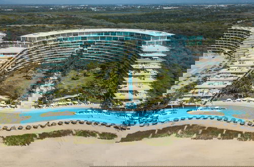 Foto 1 - Península Beachfront Residences