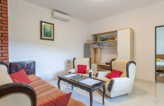 Sunny Escape Holiday Home Dicmo With Pool and Gym - Foto 12