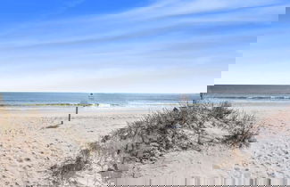 Foto 2 - Don t Worry Beach House 3 2 2 Blocks to Beach