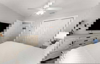 Foto 2 - Palm Breeze Retreat Sleeps 10!