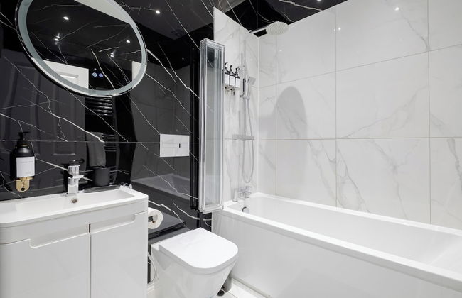 Luxury 4 Bedroom House in Central London - Photo 36