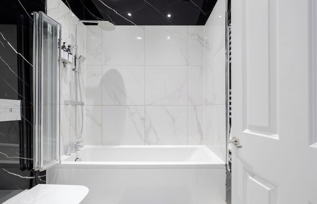 Luxury 4 Bedroom House in Central London - Photo 22