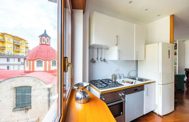 Colonna Classic Style Apartment - Photo 13