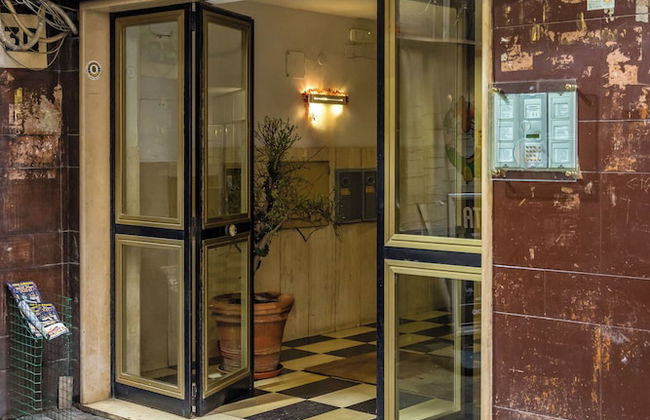 Colonna Classic Style Apartment - Photo 36
