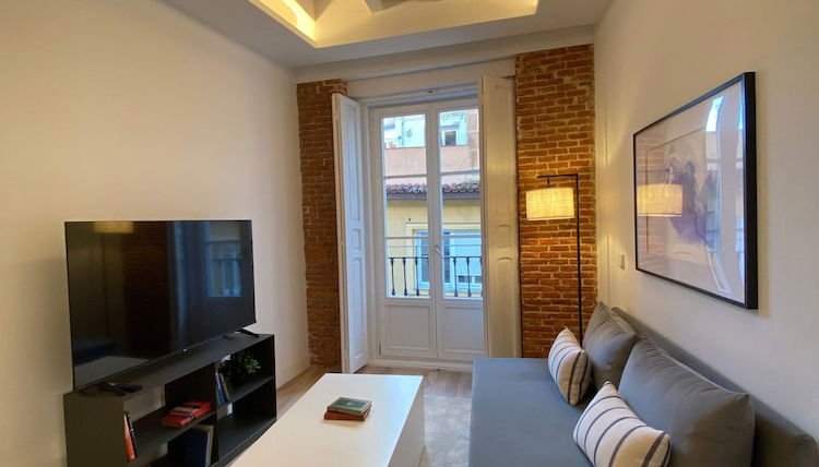 Foto 1 - w Majestic 2BR at Palacio Real