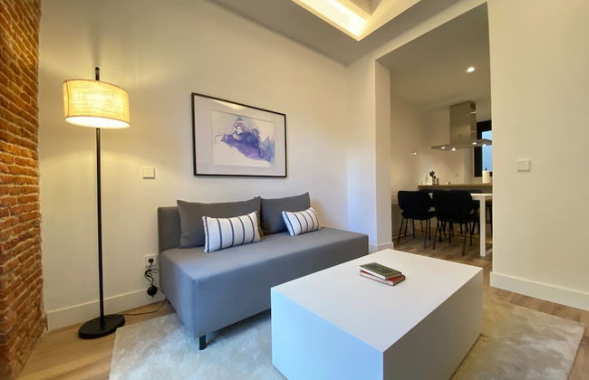 w Majestic 2BR at Palacio Real - Foto 3