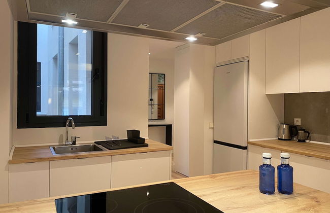 w Majestic 2BR at Palacio Real - Foto 7