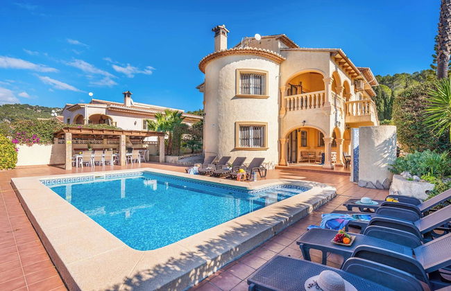 Villa Comodo - Foto 1