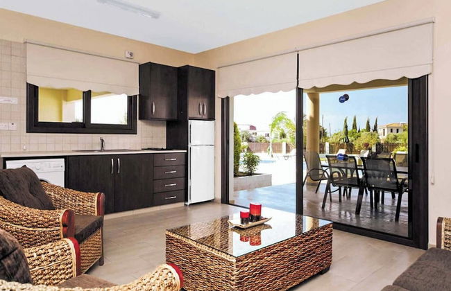 Villa Melody Latchi - Photo 1