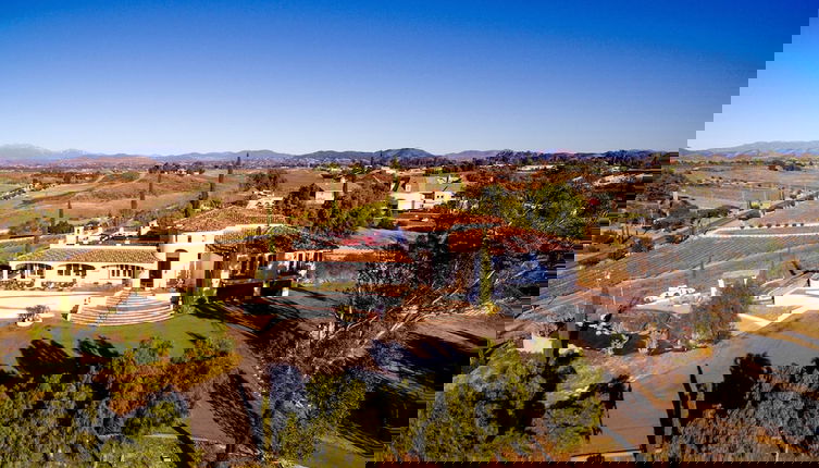 Photo 1 - Via del Sur by Avantstay Private Spanish Villa w Views Walk to Wineries
