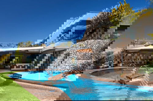 Foto 1 - Villa With Direct sea Access