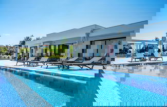 Foto 1 - Continent Villas - Villa VIP