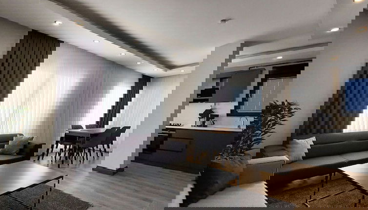 Foto 1 - New Flat Large Living Space 6 Close to Lara Beach