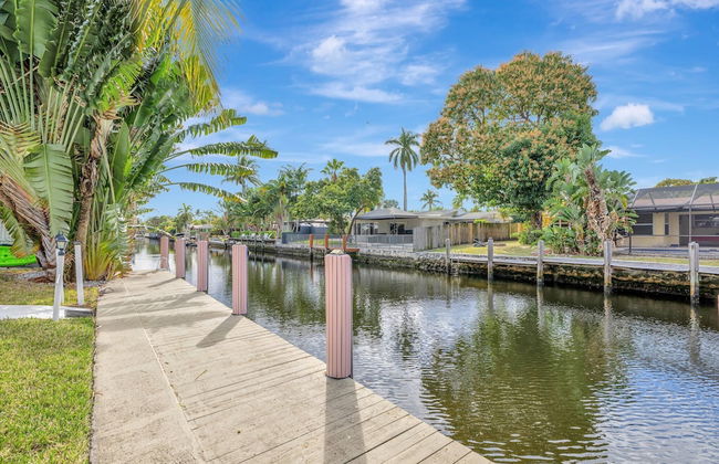 Poolside Paradise Dock & Pool! - Photo 40