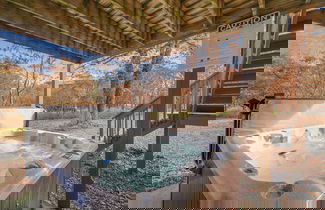Foto 2 - Sycamore Cove by Avantstay Hot Tub Game Rooms