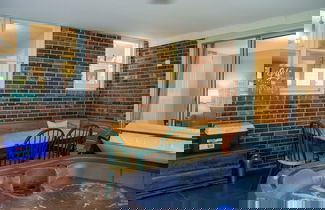 Foto 2 - Huge Manor w Indoor Hot Tub and Pool Table