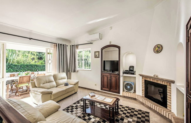 Villa Cardona - Photo 15