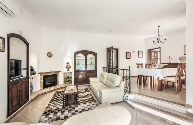 Villa Cardona - Photo 17