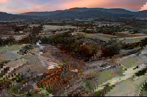 Foto 51 - Sangiovese By Avantstay Spectacular Estate w Pool Hot Tub Putting Green