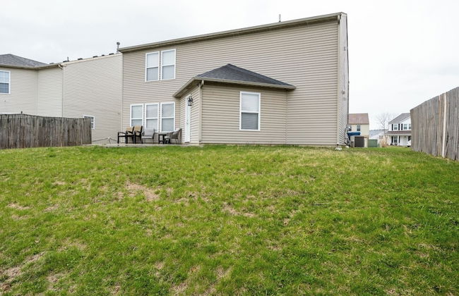 Spacious 4BR Home With Pool in Indianapolis - Foto 45