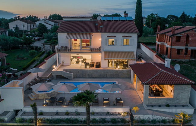 Aesthetic Villa With Private Pool - Foto 27