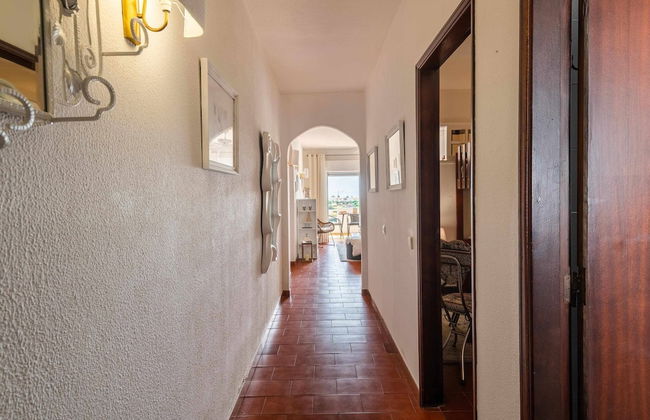 Sea View Central Town 2 Bedroom Apartment - Foto 13