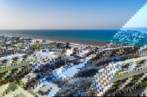 Foto 43 - Private Pool, Gulf Views + Luxurious Features Throughout This Lovely Residence 6 Bedroom Condo by RedAwning