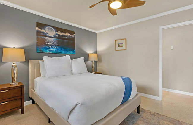 Chic 3BR Sanctuary Steps From The Drive Paradise - Foto 13