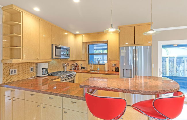 Chic 3BR Sanctuary Steps From The Drive Paradise - Foto 17