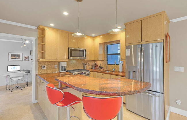 Chic 3BR Sanctuary Steps From The Drive Paradise - Foto 16